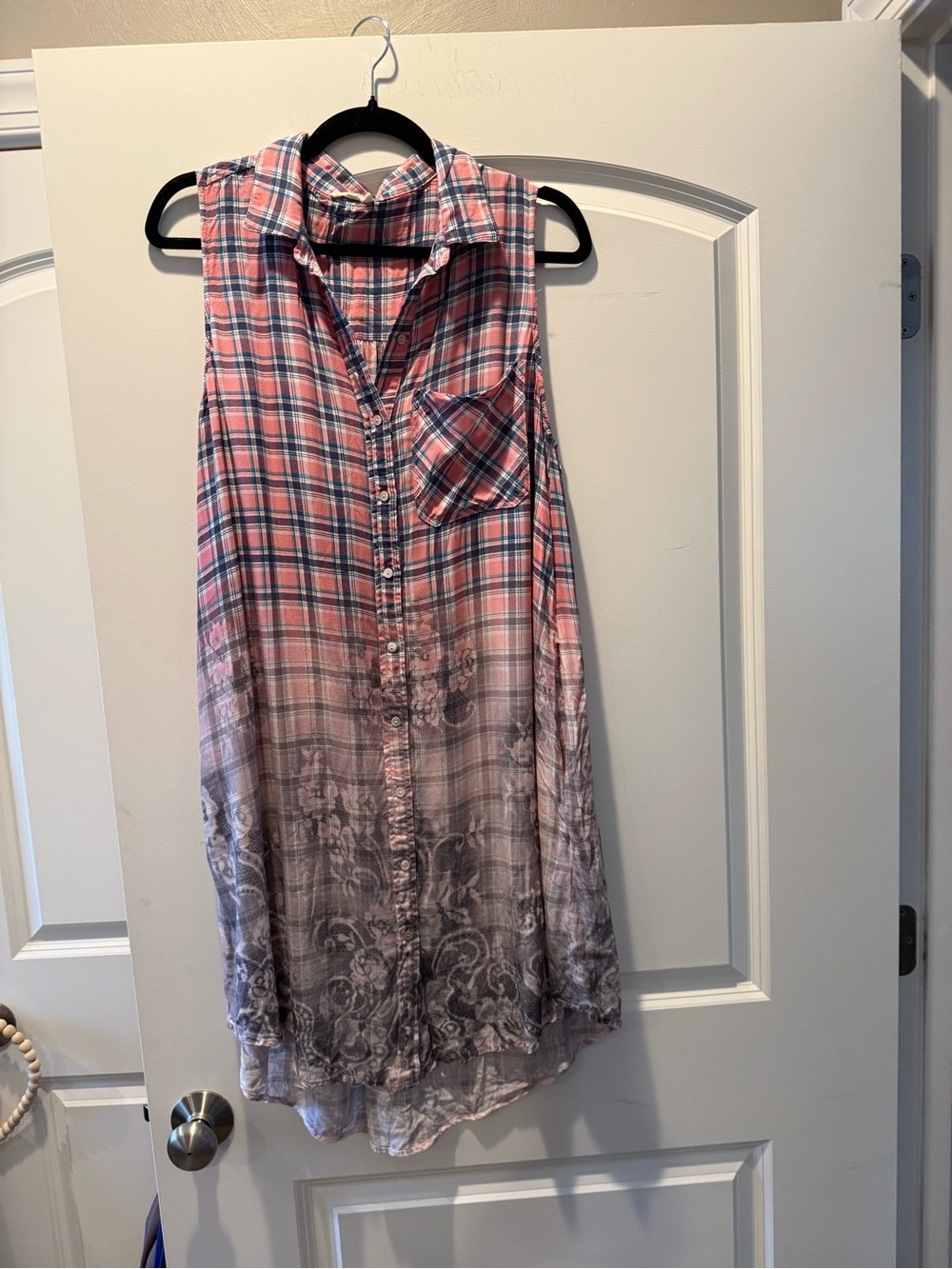 ODDY Pink Plaid Sleeveless Button-Up Tunic with Gray Paisley Ombre